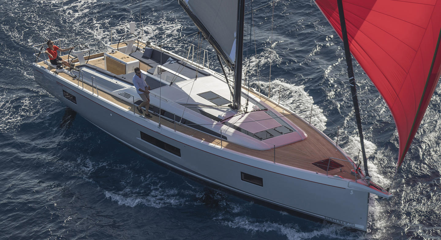 Oceanis 51.1 cruising through the sea.